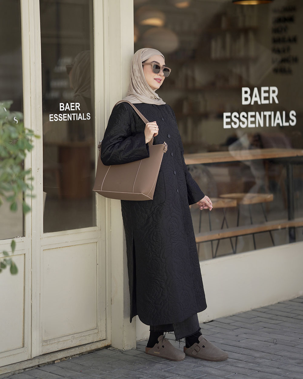 کاپشن گلدوزی مشکی